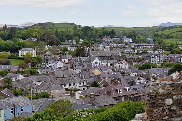 istock A dense cluster of slate-roofed houses 2215952159