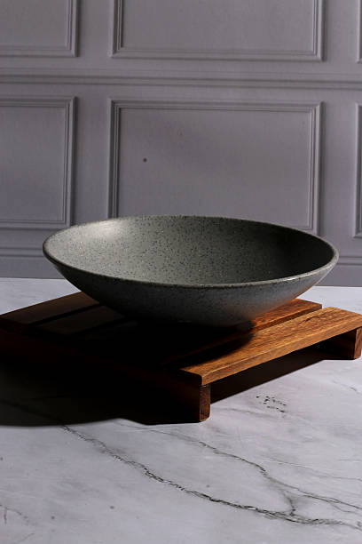 istock bowl coffee japanese closeup object photo wood kitchen modern dishware ceramic business restaurant 2216095116