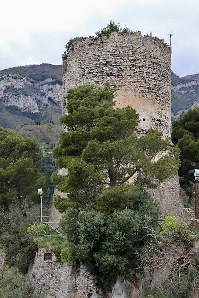 istock Pontone - Torre dello Ziro 2216386938