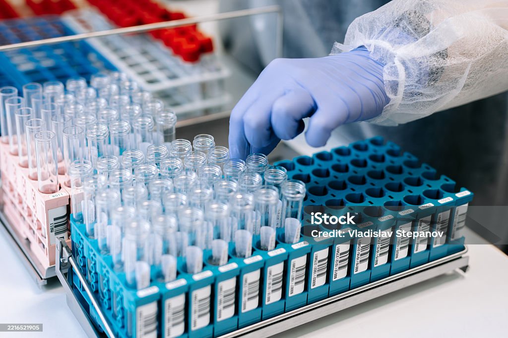 Lab Microcontainers Robotic Modern Biochemistry Laboratory Lab Technician Sorting Sample ...