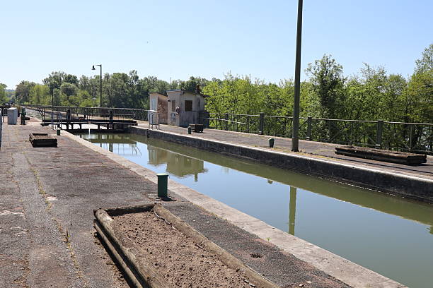 istock Cuffy - Guetin canal bridge 2216605028