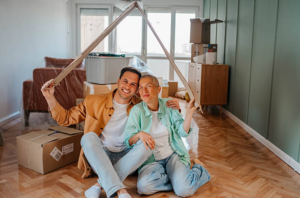 istock Moving in our dreamhouse 2216751833