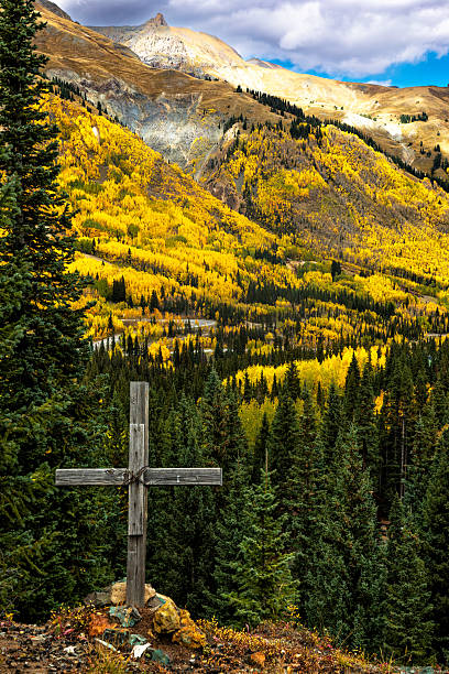 istock Tranquil Mountain View Surrounded by Autumn Foliage in Colorado 2216775019