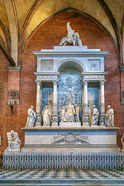 istock Santa Maria Gloriosa dei Frari, Venice, Italy 2216839975