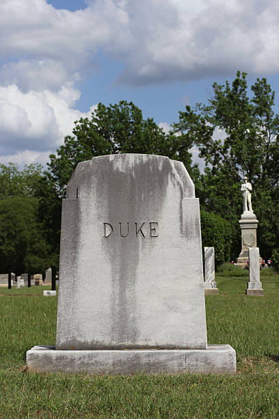 istock Duke on Headstone Imperialism Death Concept 2216925583