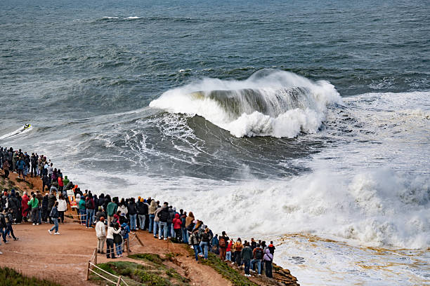 istock Big wave at Praia do Norte Beach 2217035006