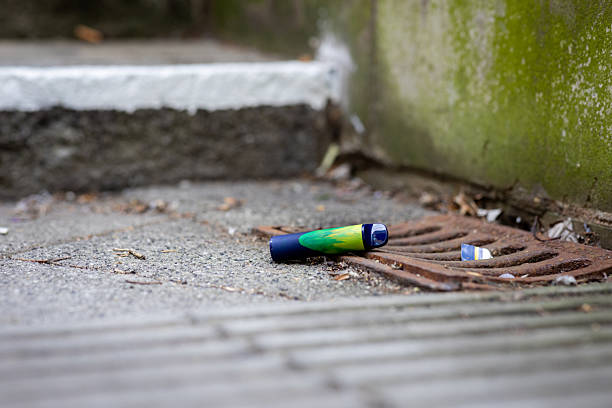 istock Environmental Impact of Plastic Vapes 2217305822