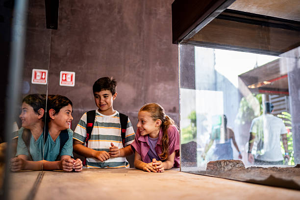 Kids talking on zoo