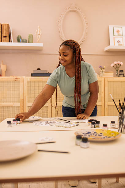 istock Craftswoman Getting Ready for Plate Art in Workshop 2217390635