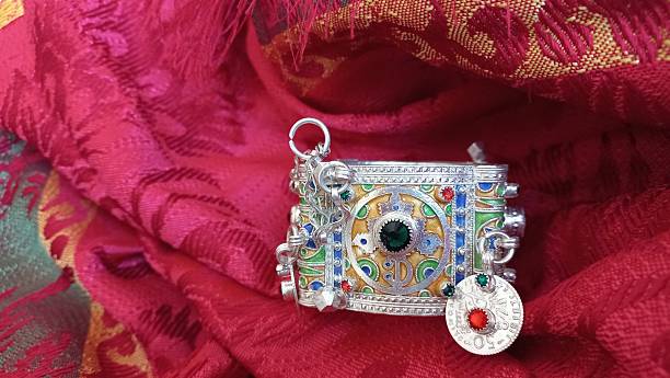istock Amazigh jewelry TANBALT 2217632917