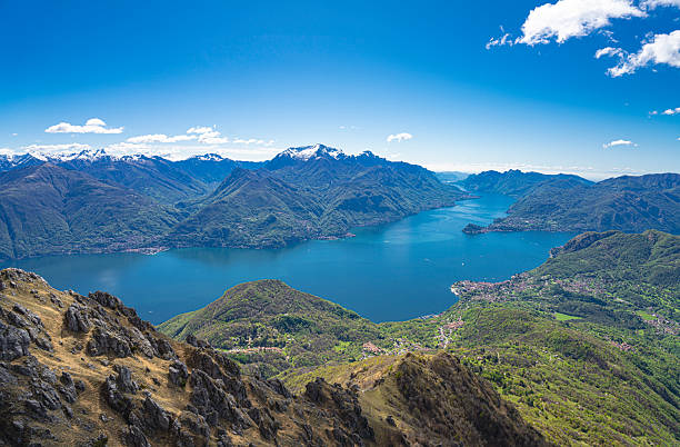 istock Vista sul Lago di Como dal monte Grona. 2217701038