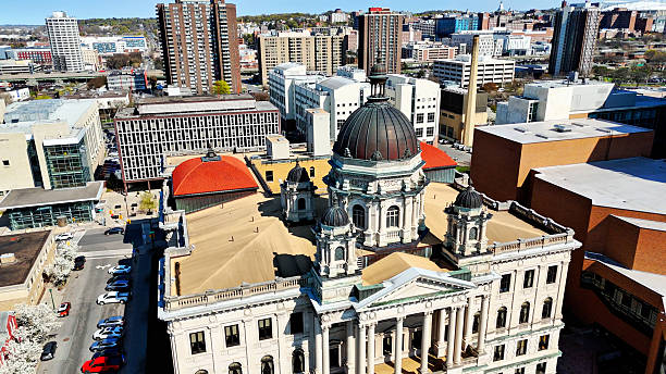 istock Onondaga County Courthouse in Syracuse, New York 2217755508