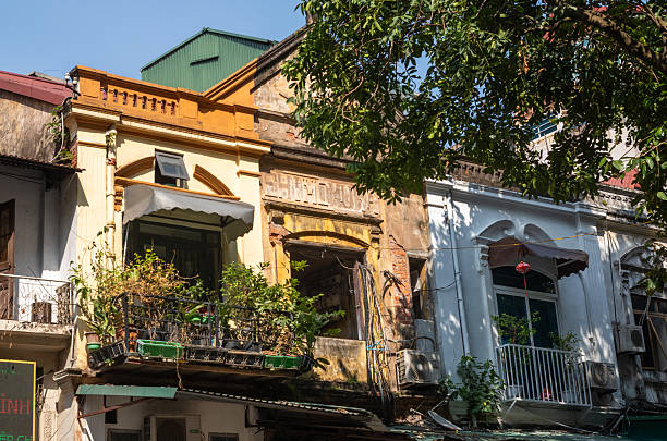 A house in Hang Ga in Hanoi's old quarter carrying the name Shimomura on its frontage. It was used in 1930s-40s by the Japanese lacquer trader Shimomura Yoko.