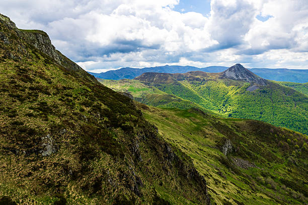 Puy Griou, around the Jordanne Valley in spring