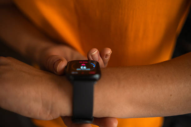 istock Monitoring health with a Smartwatch in the kitchen 2218146408