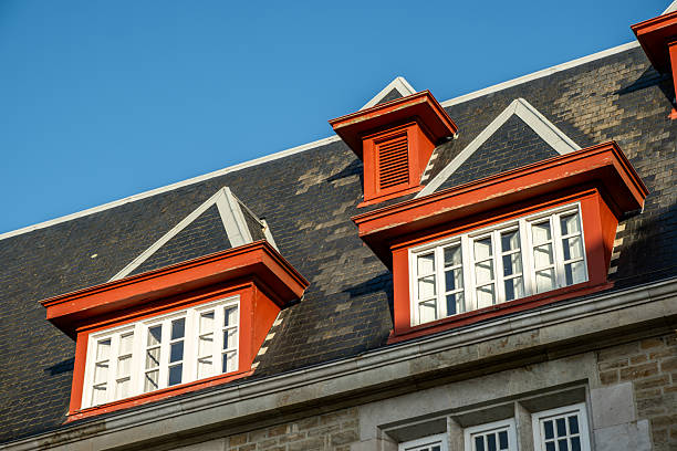 A roof made of stone flakes