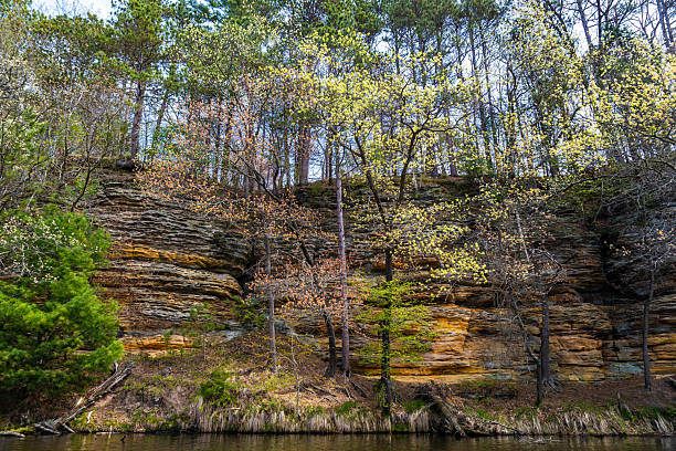 istock Sunset View of Scenic Cliffs at Mirror Lake 2218508784