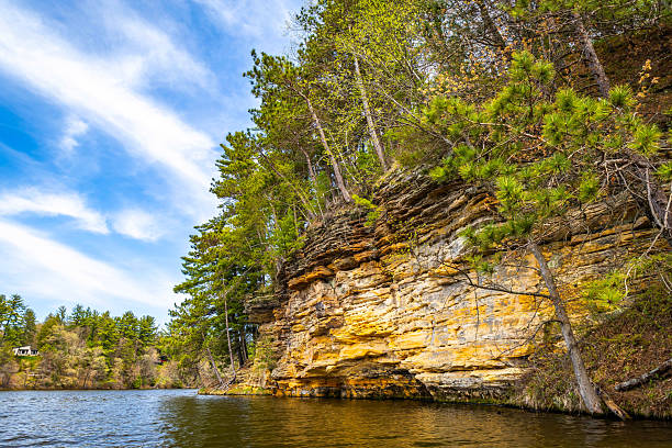 istock Sunset View of Scenic Cliffs at Mirror Lake 2218508793