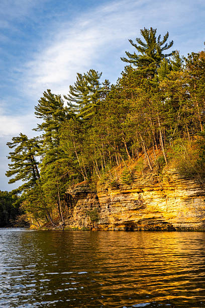 istock Sunset View of Scenic Cliffs at Mirror Lake 2218508812