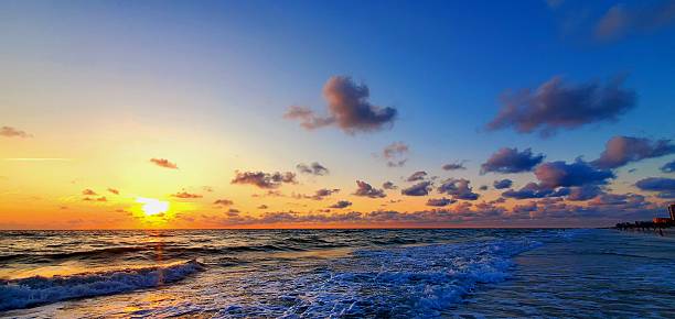 istock 5/31/2025 Sunset Indian Rocks Beach 2218513466
