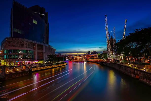 Night view of Clarke Quay, an entertainment venue in Singapore.