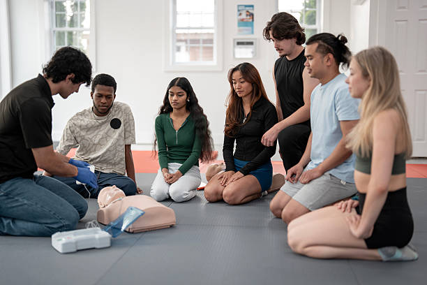 istock First Aid and CPR Training Session for Youth and Young Adults 2219220300