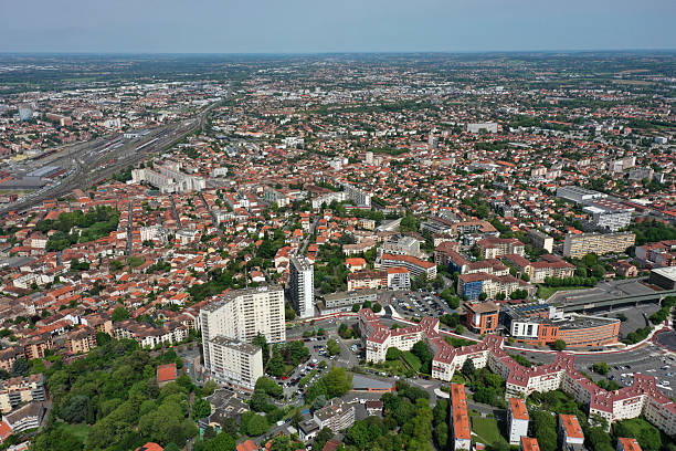 istock Toulouse City 2219367429