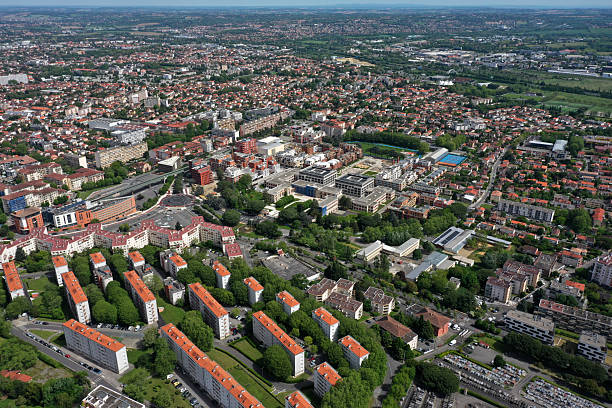 istock Toulouse City modern part 2219368005