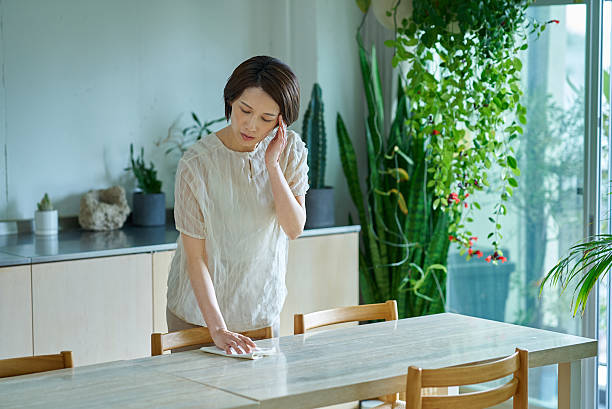 頭痛に悩む女性 - 不安障害 ストックフォトと画像