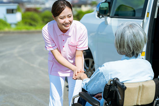 istock Caregiver to pick up and drop off 2219750814