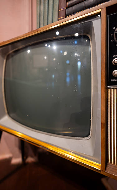 istock Very old tube television 2220262586