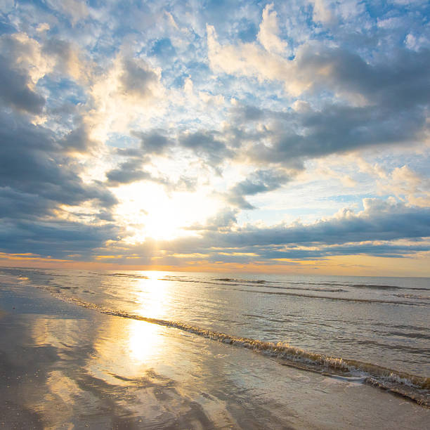 istock Beach Sunrise-Hilton Head, South Carolina 2220327615