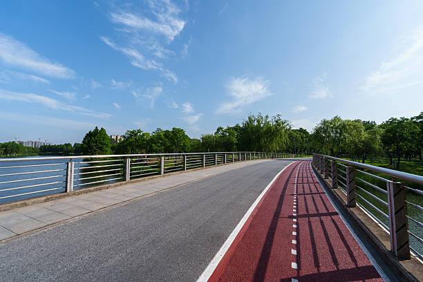 Running path in city