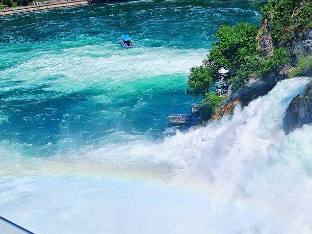 istock Wasserfall rheinfall Schaffhausen schweiz 2220529830