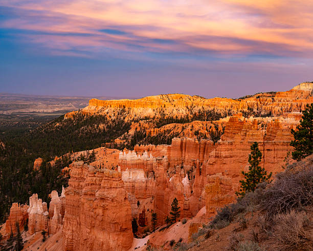 istock Sunset at Sunset Point in Bryce Canyon National Park, Utah 2220774793