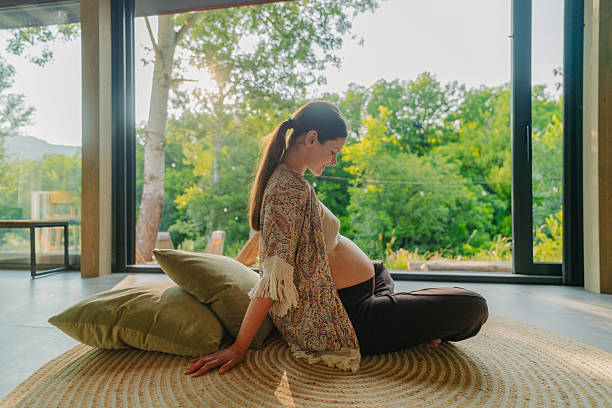 istock Doing yoga in pregnancy 2220901520