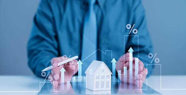 istock Real Estate Investment: Analyzing Growth and Value 2221014254