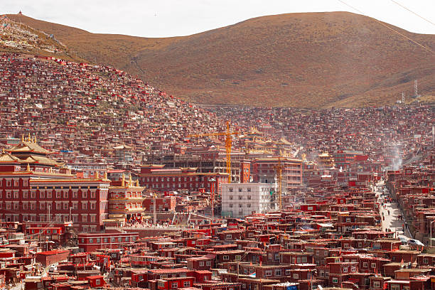 istock Larung Ngarig Buddhist Academy, Seda,Sichuan,china 2221186017
