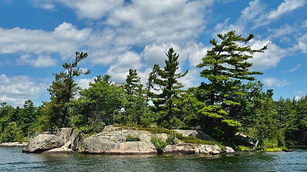 istock Lovesick Lake Ontario 2221963421