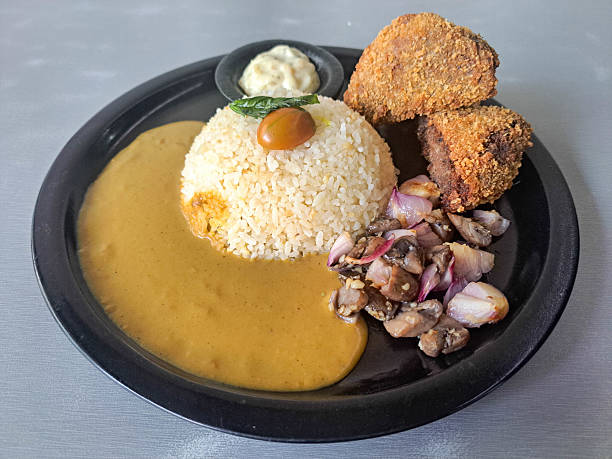 Serving Plate Of Tzatziki Curry Beef Kofta With Garlic Butter Rice, Grill Kofta, Curry Sauce And Tzatziki Dipping. Food Menu.