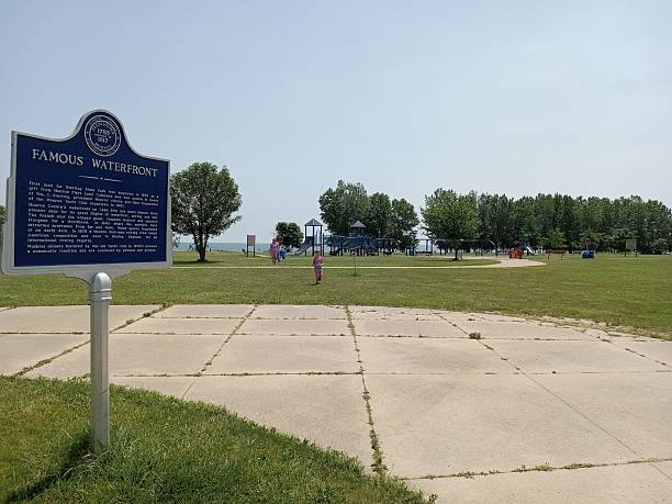 Lake Erie Luna pier
