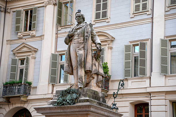 istock Vincenzo Gioberti statue sculpture turin 2222232217