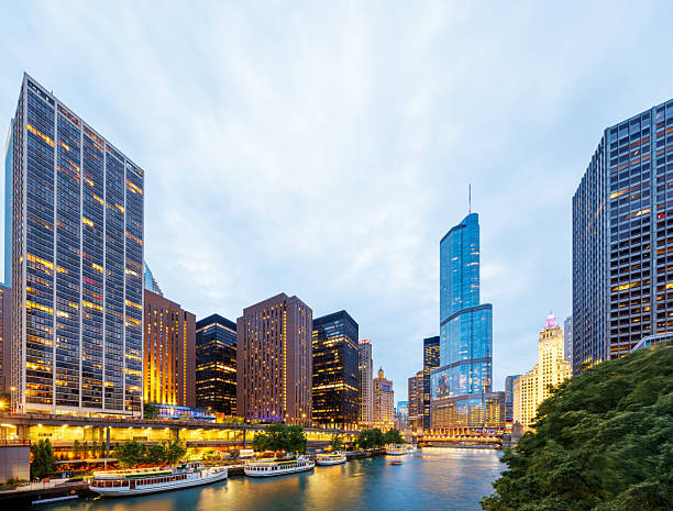 istock Scenic view of downtown Chicago during sunset 2222252677