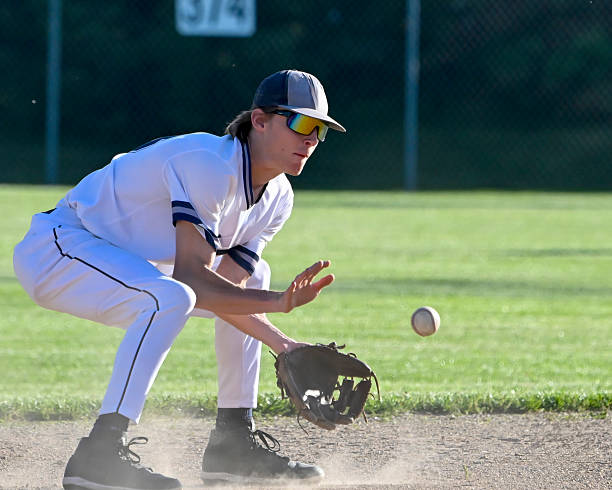 istock Ball to Glove 2222332599