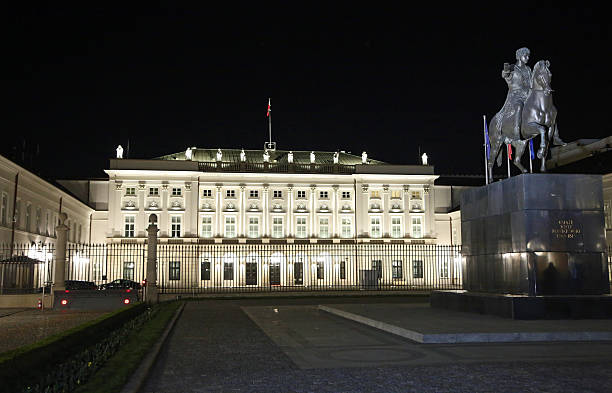 istock Presidential Palace at night 2222491063