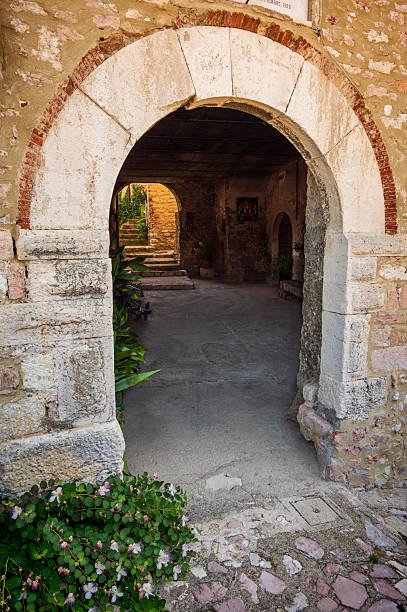 Ingresso antico con arco a Finocchieto, frazione di Stroncone