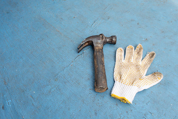 Hammer and gloves