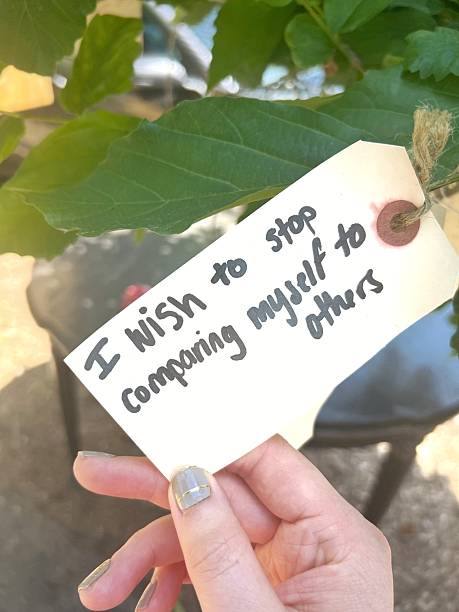 istock The Wishing Tree in Oregon 2222970902