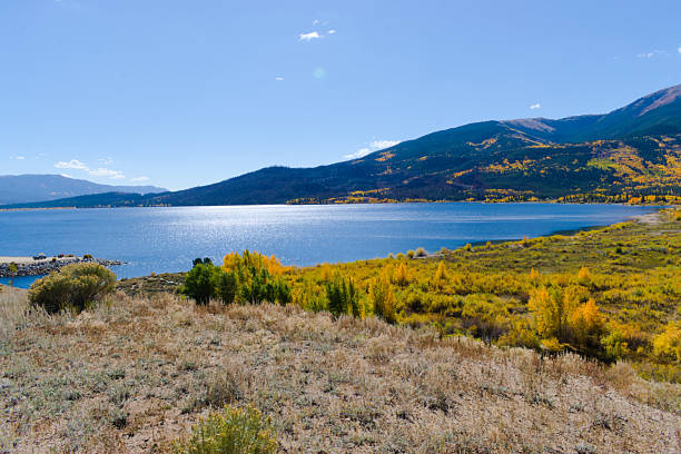 istock The Beautiful Twin Lakes By the Mountains 2222990572