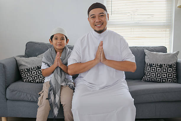 istock Portrait Muslim Dad and Son 2222992122